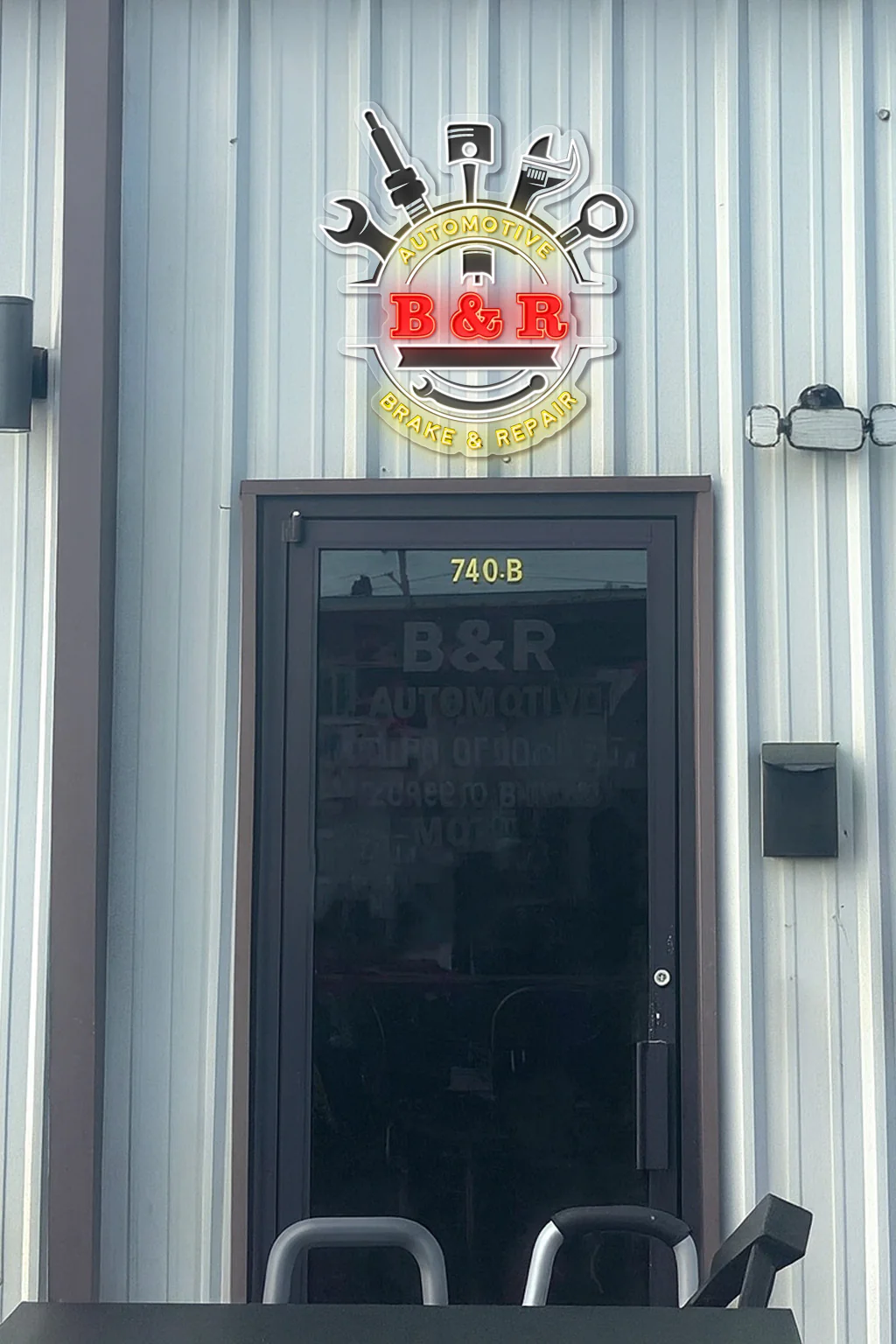 Automotive Brake & Repair - Premium Neon Artwork
