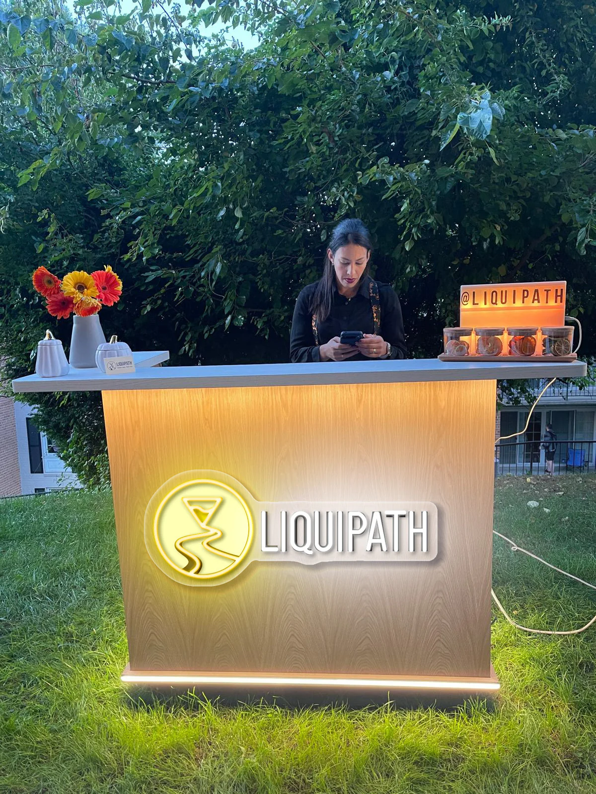 LIQUIPATH - Premium Neon Artwork - Image 2