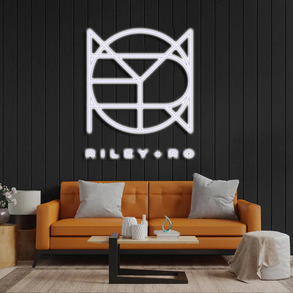 Riley + Ro - Premium Neon Artwork