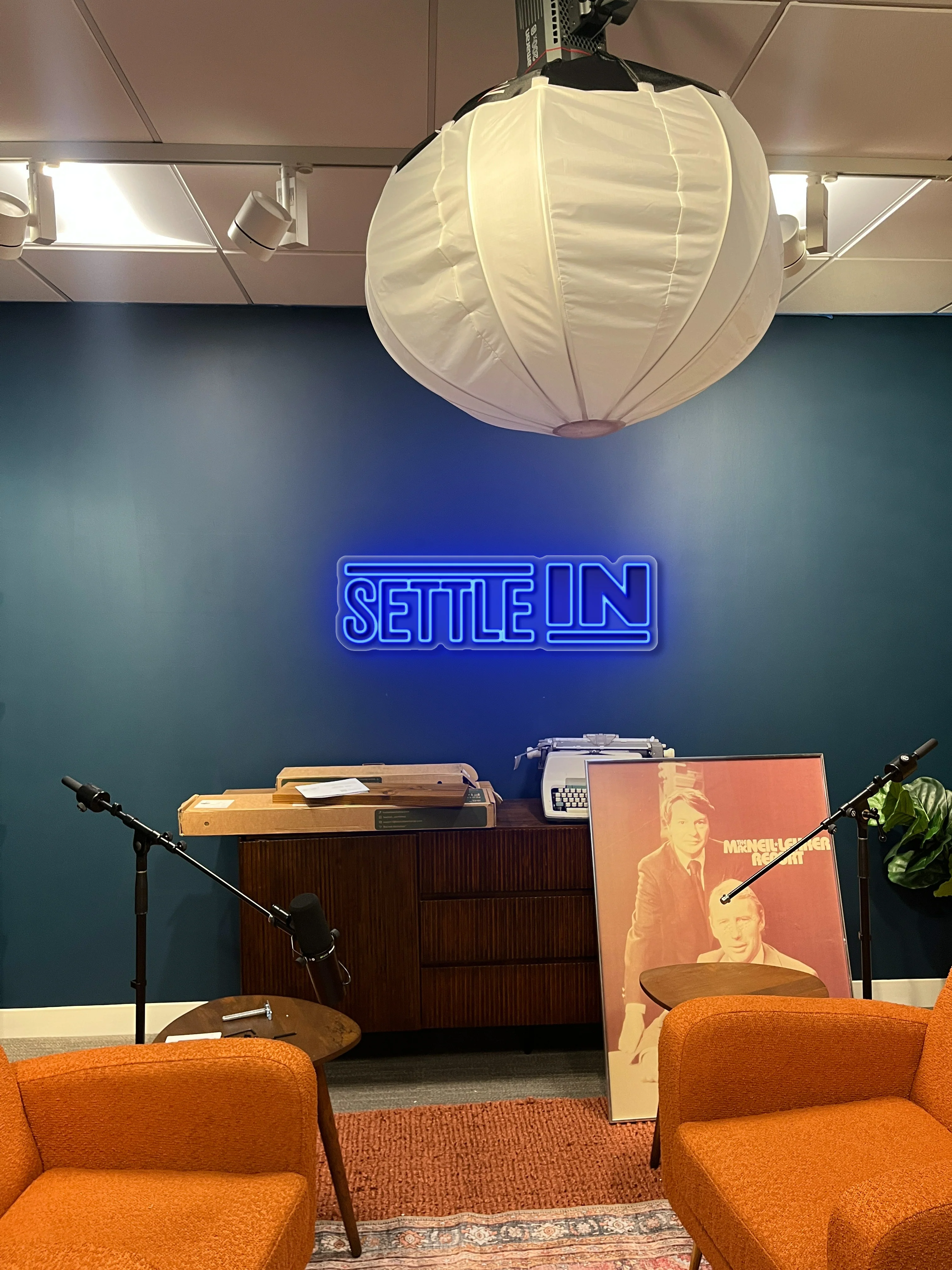 Settle In - Premium Neon Artwork - Image 2